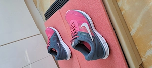 Adidasi unisex Nike 36.5-37