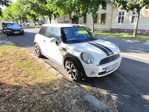 MINI One (R56) 1.4 Benzină - 139600 km REALI! - imagine 3