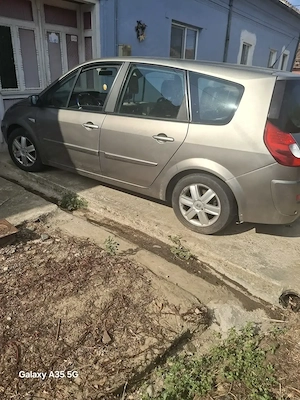 Vand Renault scenic grande motor 1,5 an 2008 AC - imagine 4