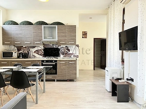Apartament central cu 3 camere de vanzare in Oradea - imagine 3