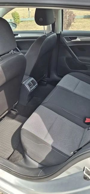 Volkswagen Golf 7 2016 1.6TDI 90CP - imagine 8