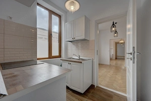 In Cartierul Evreiesc, casa 3 camere pivnita si mansarda open space. - imagine 14