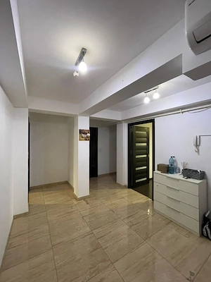 Apartament 3 camere, 105 mp, zona Bariera Valcii - imagine 12