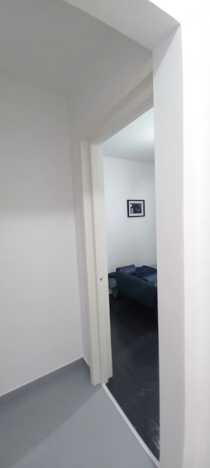 Proprietar   3 camere renovate, etaj 2, Tomis Nord Campus - imagine 9