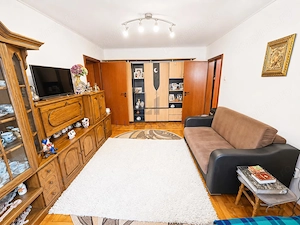 Apartament 2 camere | Centrala proprie | Balcon | Parter inalt - imagine 4