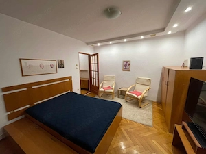 Decomandat, mobilat si utilat, Piata Marasti