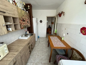  Apartament 4 camere decomandat, Etaj 1, str. Isaccei (zona Casa Olteanu) - imagine 7
