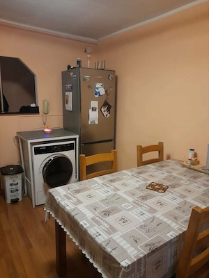 Vand apartament 4 camere 81mp2 - imagine 2
