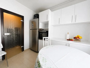 Apartament cu 3 camere, 74 mp, terasa 21 mp - Zona Aradului  - imagine 6