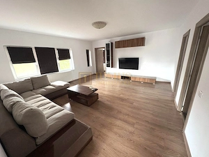 Apartament la curte, 2 băi, loc de parcare, zona linistita, dressing