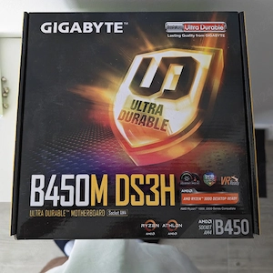 Placa de baza B450 Gigabyte