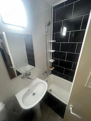 Dau spre inchiriere ap. 2 camere B-ul Dacia - imagine 5