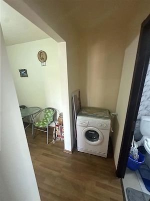 Decomandat cu 2 bai si 2 balcoane etaj intermediar - imagine 12