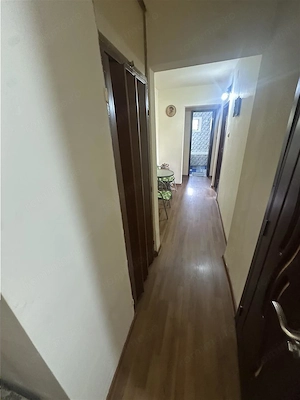 Decomandat cu 2 bai si 2 balcoane etaj intermediar - imagine 6