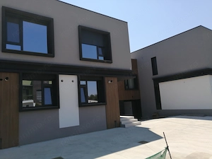 Se oferă spre vânzare 3 duplexuri moderne P+E, cu suprafețe utile între 129 și 132 mp, cu garaj - imagine 6