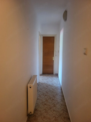 vanzare apartament 2 camere Fieni - imagine 4