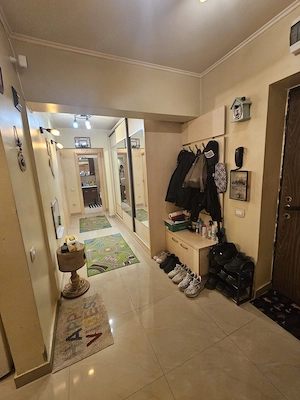 Vând 🏢 Apartament 3 camere | Câmpia Libertății | Aproape de Piața Muncii