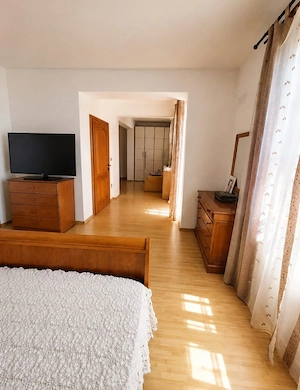 Vilă deosebită | 275 mp utili | Teren de 1.440 mp | La 3 km de centrul Aradului - imagine 6