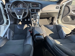 Volvo V40 R Design D4 - imagine 8