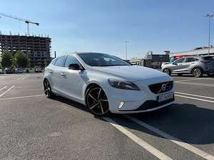 Volvo V40 R Design D4 - imagine 9