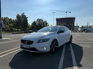 Volvo V40 R Design D4 - imagine 2