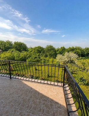 Vilă deosebită | 275 mp utili | Teren de 1.440 mp | La 3 km de centrul Aradului - imagine 3