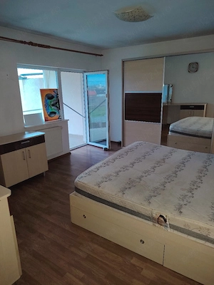 proprietar închiriez vilă cinci camere ,700 euro   ,termen lung - imagine 5