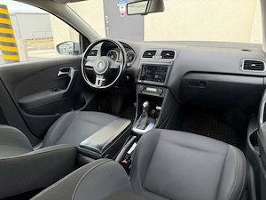 VW Polo DsG Automat 1.6 TDI 2011 - imagine 8