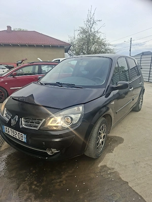 Dezmembrez Renault Scenic 2 Facelift 1.5 dCi – Orice piesă disponibilă (fără motor) - imagine 5