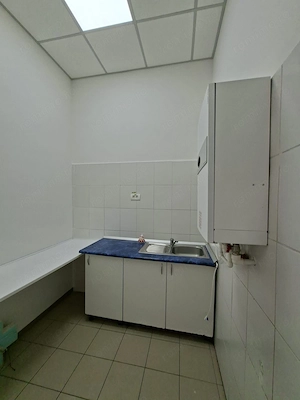 Spațiu pretabil birourii,farmacie,etc - imagine 6