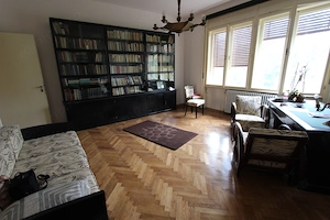 Apartament spatios 3 camere,zona medicina - imagine 3