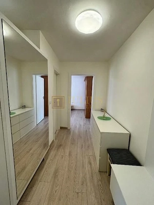 1 camera| proaspat renovat| modern| centrala proprie| clima| restaurant Nora - imagine 8