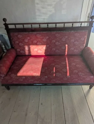 Canapea fixă vintage   Arad   1.000 lei