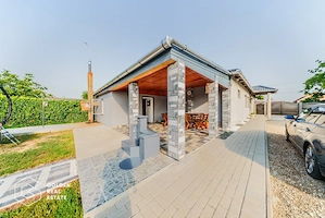 Casa in Felnac, 5 camere, teren de 1440 mp, comision 0% - imagine 2