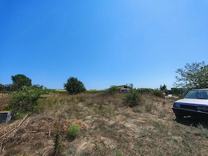Teren ieftin aproape de mare, intre constructii noi - imagine 7