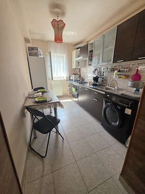 Apartament de închiriat cu 2 camere, Florești, Str. Florilor