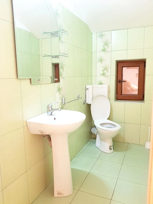 Proprietar inchiriez apartment cu 3 camere zona Spitalul Judetean - imagine 6