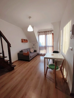 Direct proprietar | Vand Apartament pe 2 niveluri | Central | Ideal pentru investiție - imagine 2