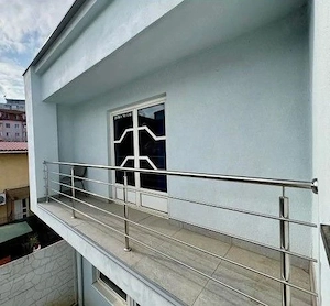 Casa individuala 7 camere+ apartament, 5 locuri de parcare. Sagului - imagine 18