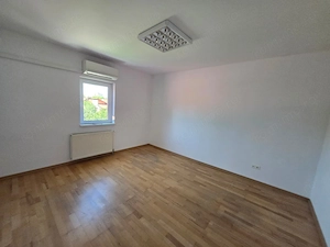 Casa individuala 7 camere+ apartament, 5 locuri de parcare. Sagului - imagine 13