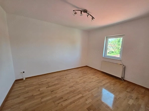 Casa individuala 7 camere+ apartament, 5 locuri de parcare. Sagului - imagine 11
