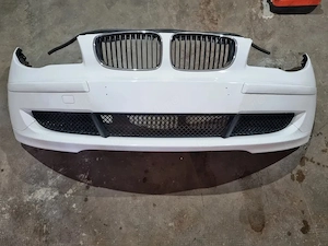 Bara fata bmw seria 1 e81 e82 e87 e88 lci facelift