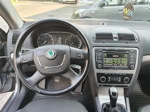 UNIC PROPRIETAR vand SKODA OCTAVIA Business 1.4 TSI, 122 CP, 6 MT, 2012, 129.517 km - imagine 9