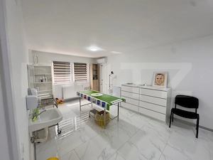 Apartament 3 camere, 50 mp, zona Cugir - imagine 2