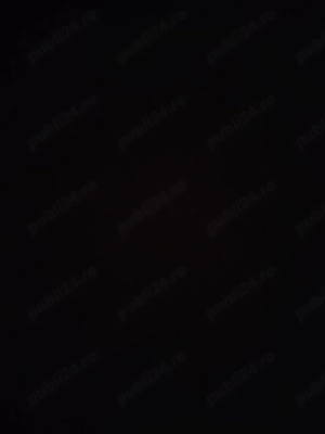 iarba de inlocuit sub 1 m latime si lungime poza este neagra pt inca nu a crescut iarba
