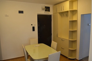 Apartament cu 3 camere   Tineretului lux  - imagine 2