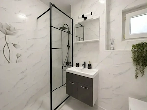 Studio Alba Iulia, Regim Hotelier