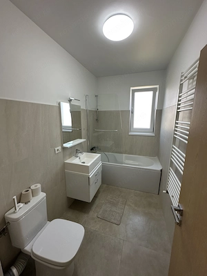 APARTAMENT DEOSEBIT - imagine 6