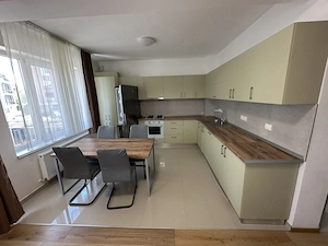 APARTAMENT DEOSEBIT - imagine 4