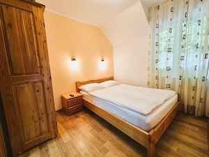 Casa de vanzare in regim turistic - Zona Valea Cerbului Busteni - imagine 4